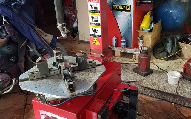 thanh lý máy làm lốp