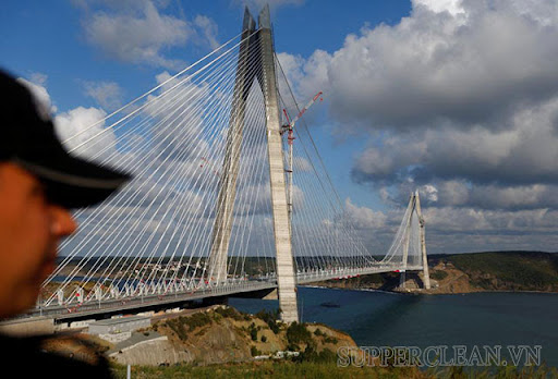 Cây cầu Yavuz Sultan Selim