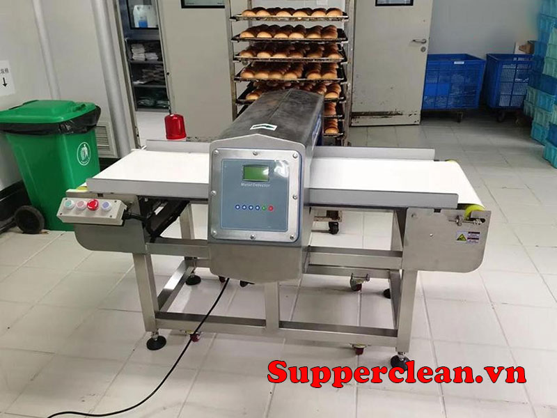 Vì sao nên sử dụng máy dò kim loại trong dây chuyền thực phẩm