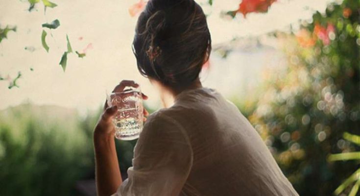 Tương tư là sự nhớ nhung da diết, mòn mỏi một người nào đó