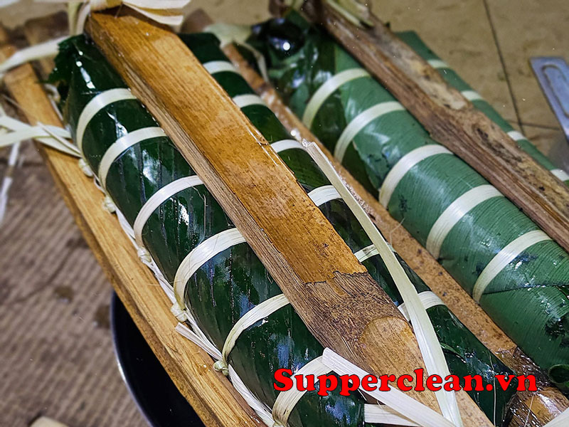 Gói và ép giò thủ