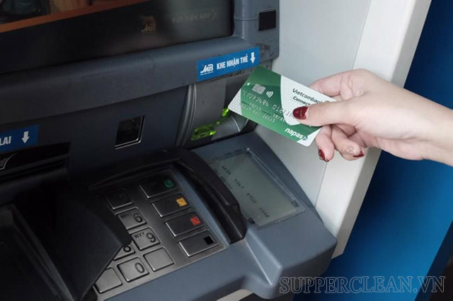 Tra cứu phí thường niên tại trụ ATM