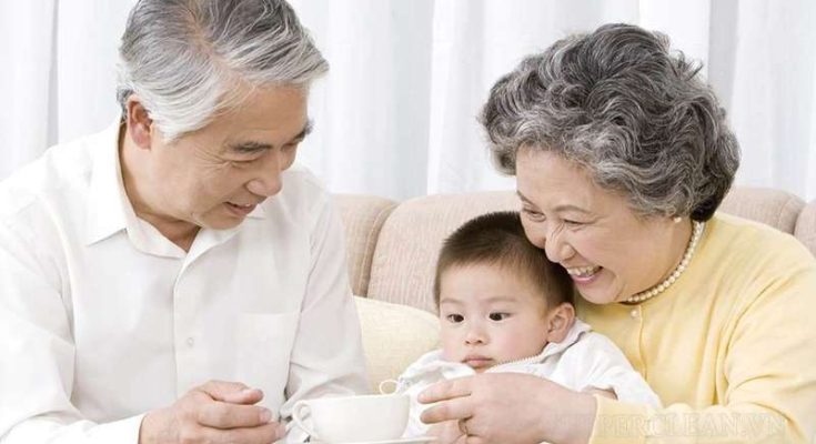 Nhận được tình cảm và sự chăm sóc nhiều hơn của ông bà