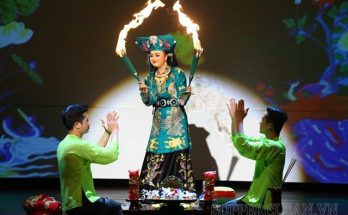 Người có căn được các Thánh dẫn dắt