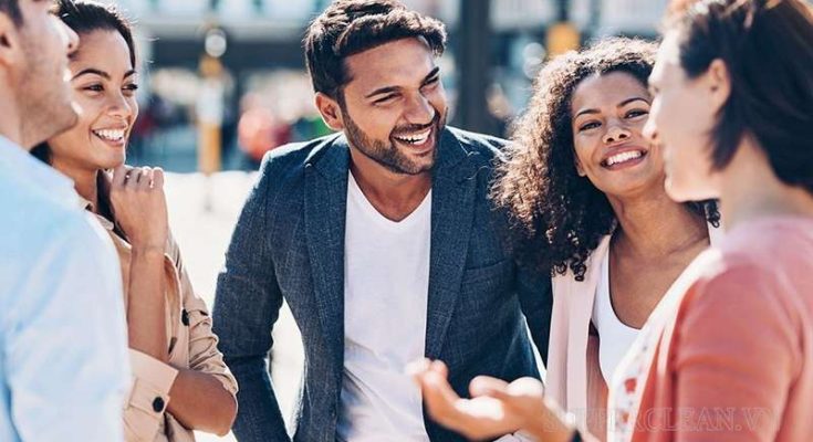 High key là người hướng ngoại, sống cởi mở và năng động