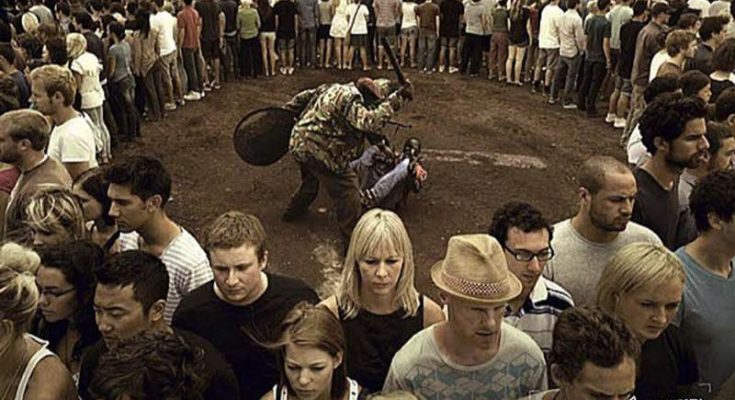 Vô tâm là sự thờ ơ, vô cảm, không quan tâm trước mọi điều diễn ra trong cuộc sống