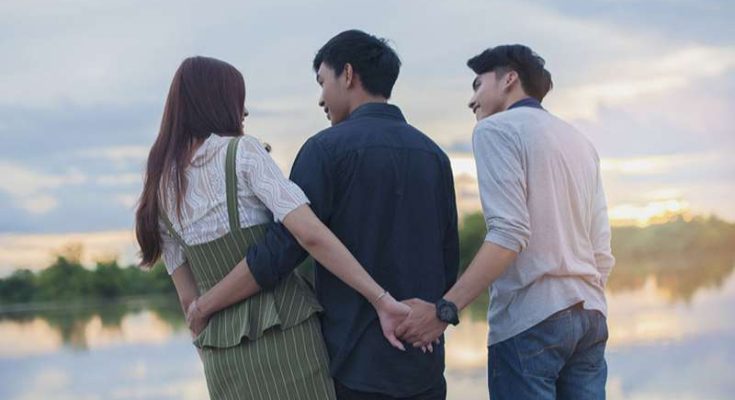 Không bao giờ công khai bạn với bạn bè hoặc người thân của họ