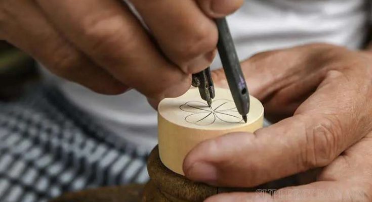 Lowtech thường dùng chỉ những người không nhanh nhạy, sành sỏi về công nghệ