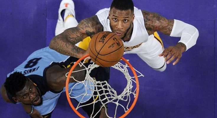 Rebound còn được gọi là bắt bóng bật bảng