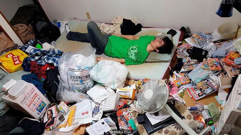 Hình ảnh căn phòng của thanh niên sống Hikikomori