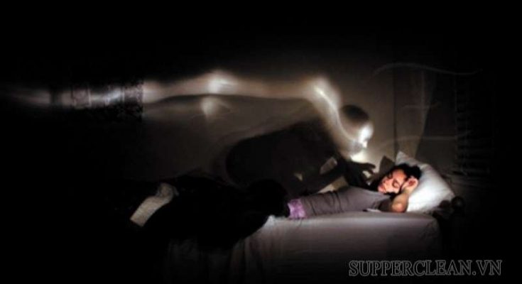 Oan gia trái chủ là việc vong hồn oan gia tìm đến báo thù để đòi món nợ ác nghiệp từ kiếp trước