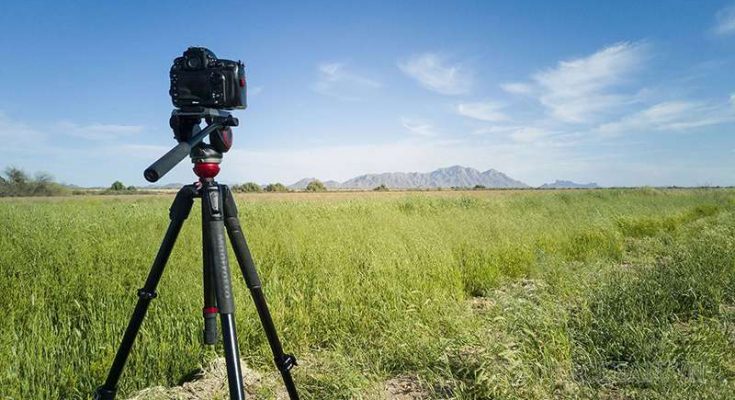 Chân đỡ máy ảnh tripod 