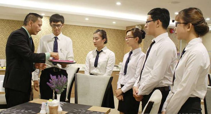 Làm thời vụ hay còn gọi là làm tạm thời, làm ngắn hạn 