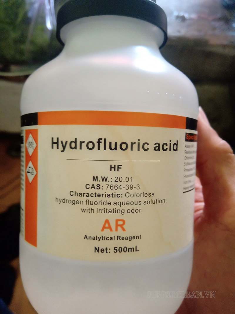 Hình ảnh chai dung dịch hydrofluoric acid (HF)