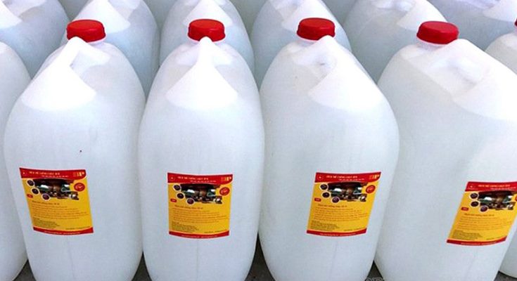 Xăng thơm không màu, có mùi hương dễ chịu như mùi chuối