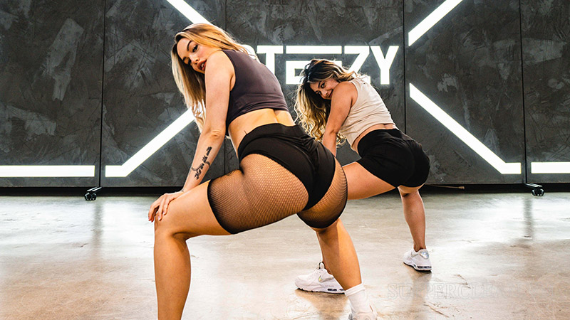 Hướng dẫn cách nhảy twerk cơ bản