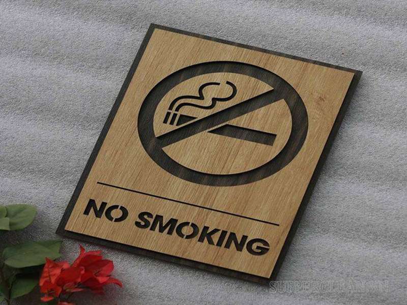 Chỉ có thể nói là “No smoking” chứ không thể nói là “Nope smoking”
