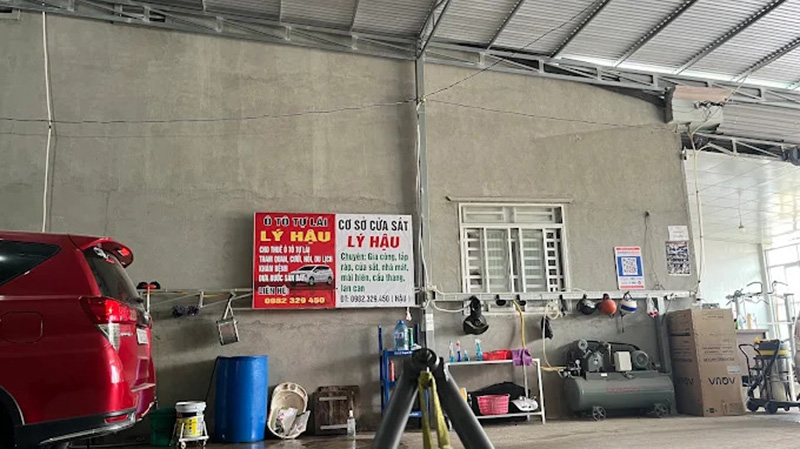 Chăm sóc ô tô Lý Hậu